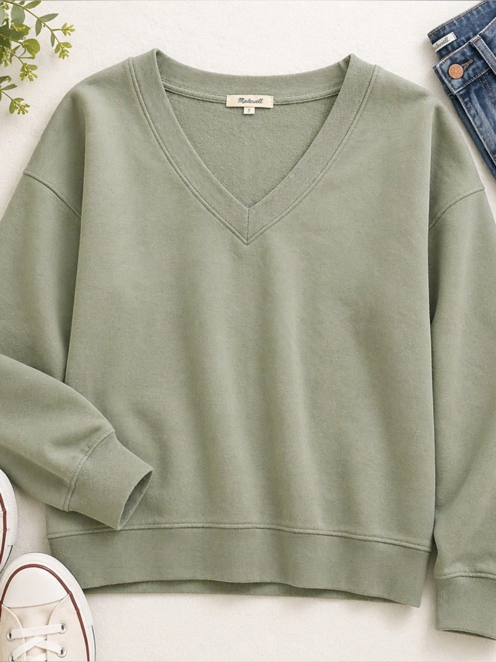 Madewell Sage Green V Neck Sweatshirt Women’s Small Relaxed Boxy Pullover